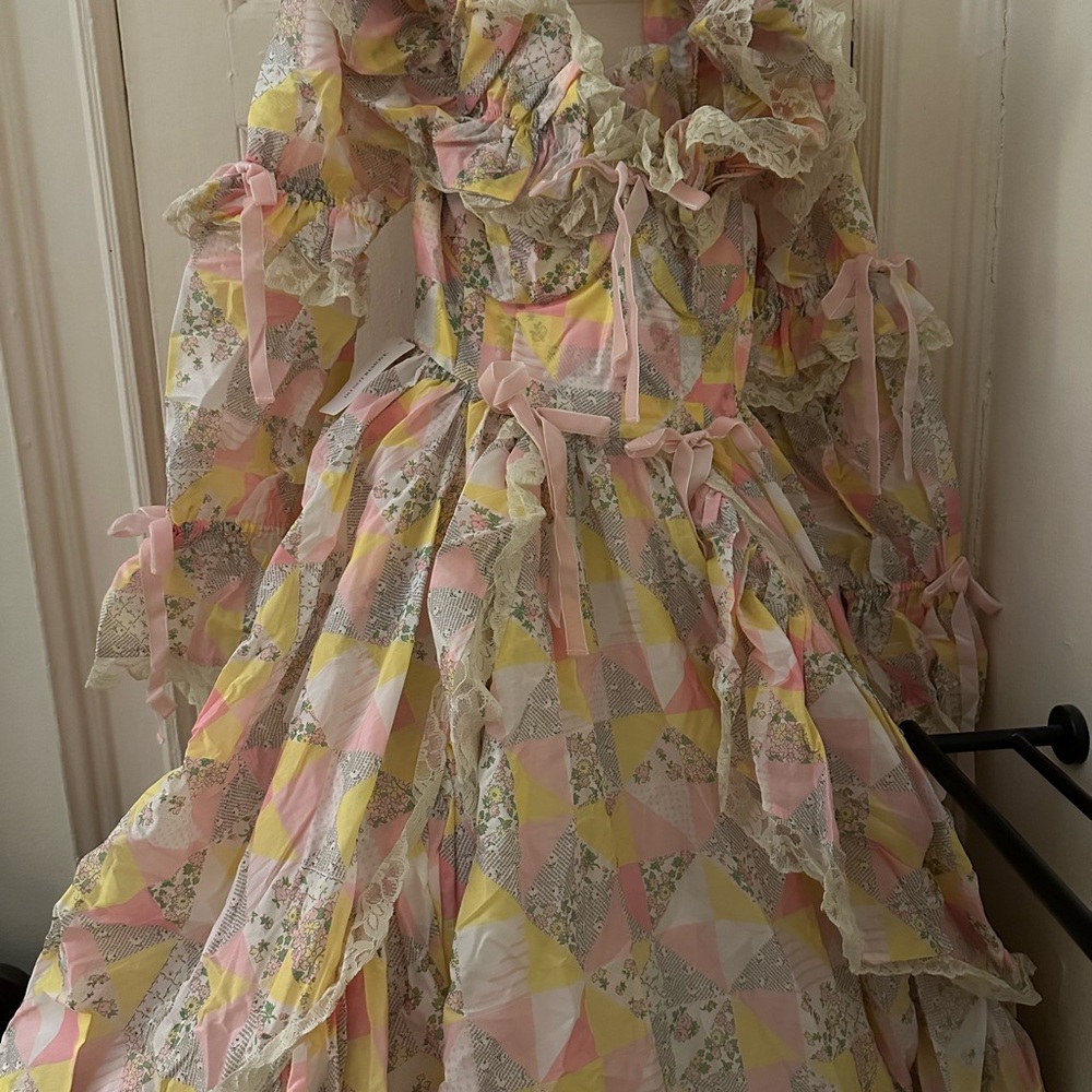 Selkie Trip Waltz Gown - Picture 2 of 5
